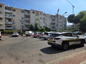 כוחות המשטרה בשכונת קרית משה צילום: רחובות ניוז