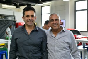 אלון יוניאן יו״ר הועדה המרחבית לתכנון ולבנייה ׳זמורה׳ ופרופ׳ רון שפירא, רקטור המרכז האקדמי פרסצלם: יואל אליווה