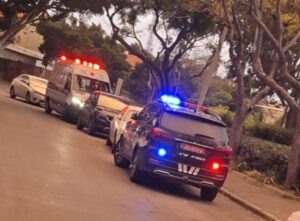 כוחות משטרה והצלה מחוץ לגן הילדים. צילום: רחובות ניוז