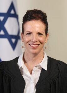 השופטת שירי שפר 