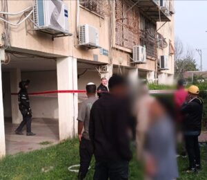זירת השלכת בקבוק התבערה בקריית משה צילום: רחובות ניוז