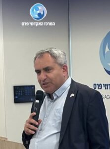 השר זאב אלקין במכללת פרס צילום: המרכז האקדמי פרס