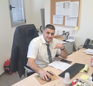 לירן מזרחי מנהל סניף אגד רחובות צילום: רחובות ניוז