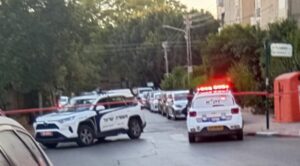 כוחות משטרה בזירה שכונת אושיות צילום: רחובות ניוז