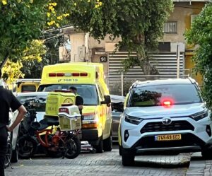 כוחות ההצלה בשכונת שעריים צילום: רחובות ניוז