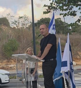 ראש העיר מתן דיל בטקס צילום: רחובות ניוז 