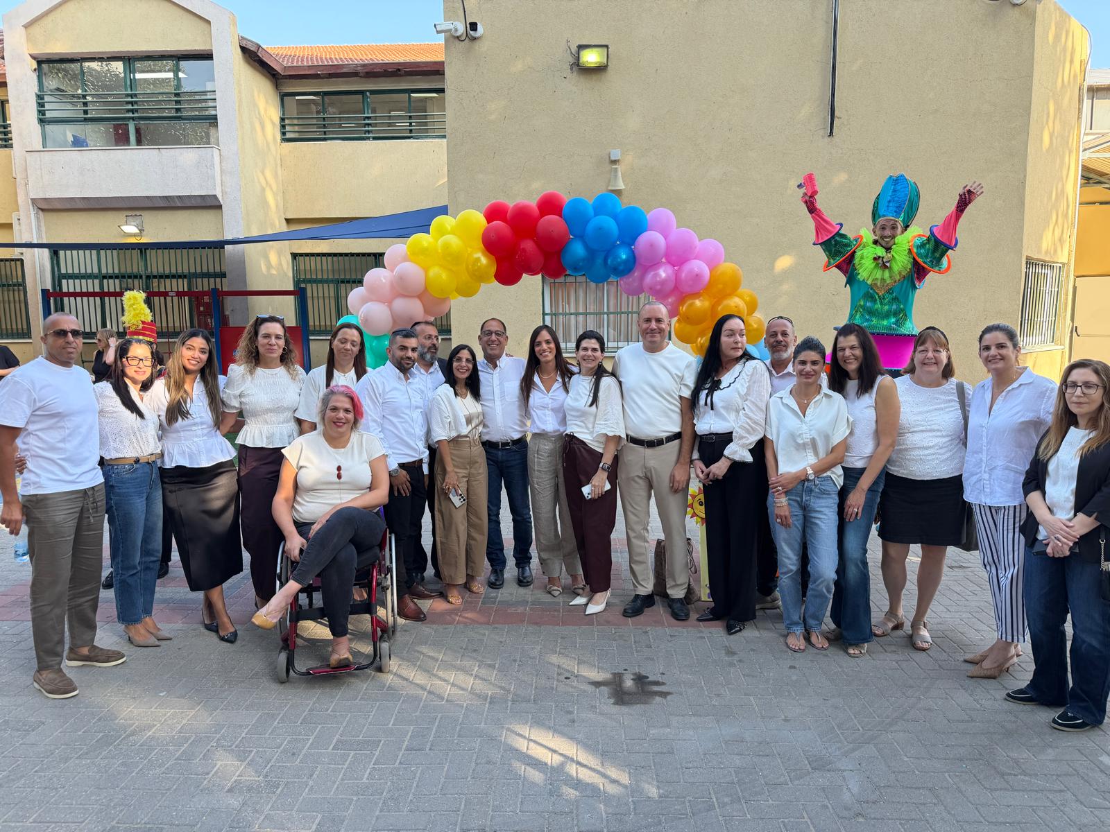 פתיחת הלימודים בבית ספר ויצמן במבנה הזמני של בן צבי