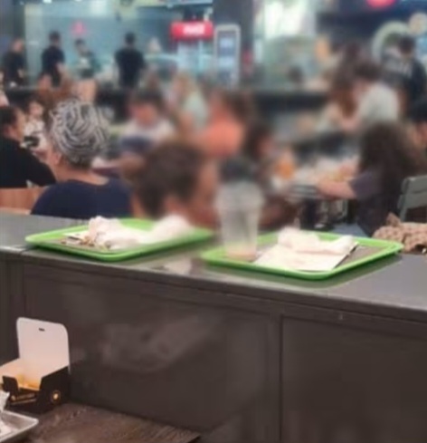 מתחם האוכל קניון רחובות
