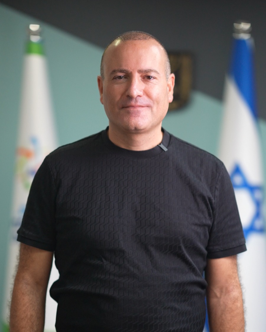 ראש העיר מתן דיל, דו_ח השנה תשפ_ז. צילום_ בלאק בוקס_
